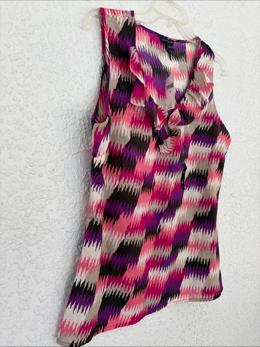 Banana Republic Sleeveless Ruffle-Neck Camisole in Pink, Purple & Cream size M - Picture 4 of 9